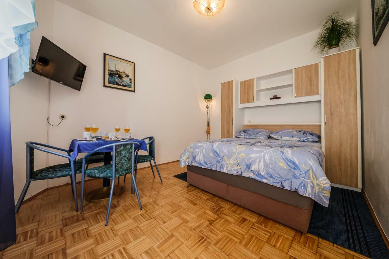Apartments Sea Star Kaštela エクステリア 写真