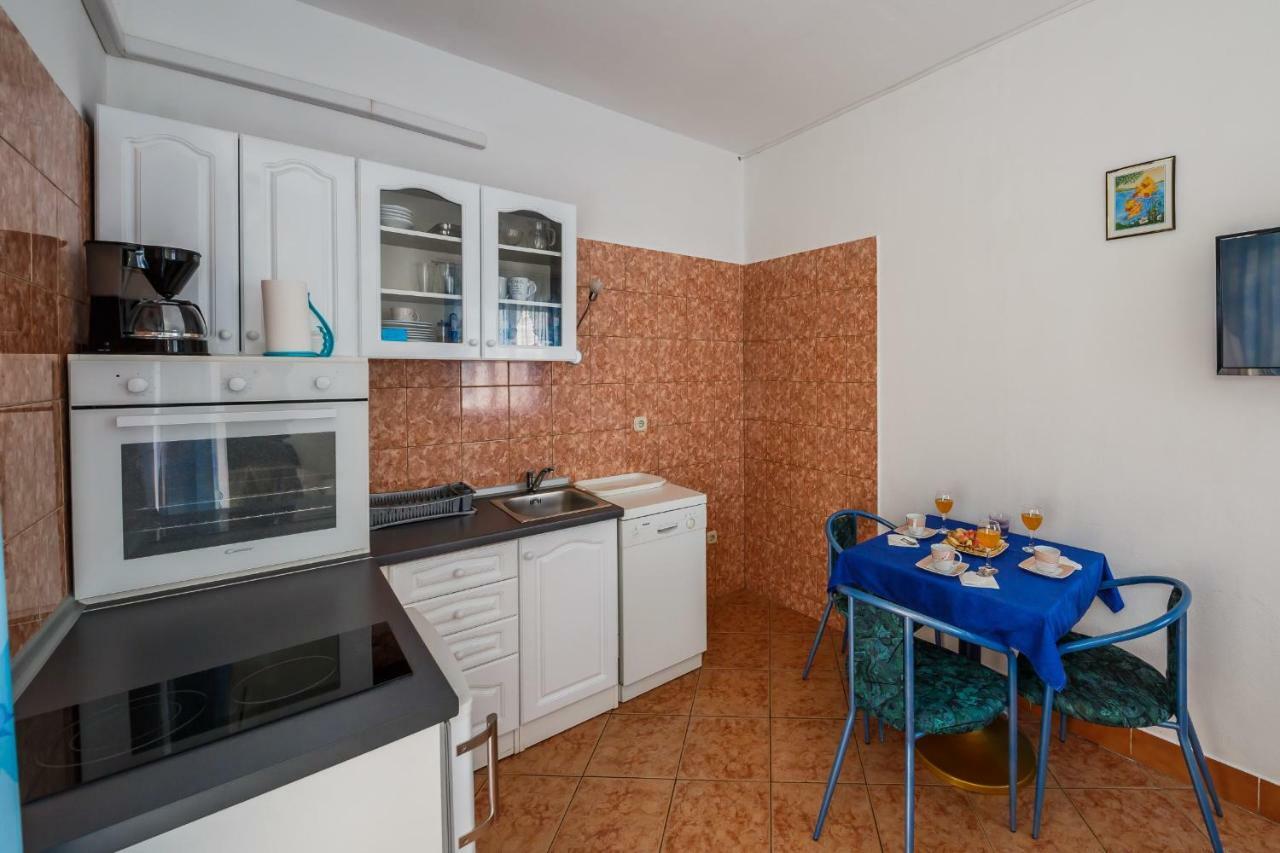 Apartments Sea Star Kaštela エクステリア 写真